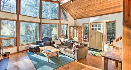 Berkshires Cabin 2 Mi to Appalachian Trail!