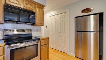 Apartment (1 Bedroom) | Interior