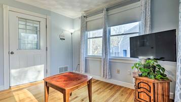 Apartment (1 Bedroom) | Interior