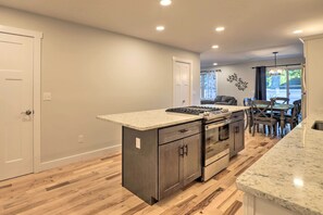 Rumah (2 Bedrooms) | Interior