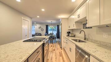 Casa (2 Bedrooms) | Interior