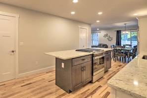 House (2 Bedrooms) | Interior