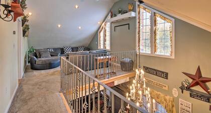 Charming Retreat ~ 1 Mi to Ossipee Lake Marina!