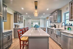 House (4 Bedrooms) | Private kitchen | Microwave, oven, stovetop, dishwasher - Updated Falmouth Family Home ~ 2 Mi to Beach! (Falmouth)