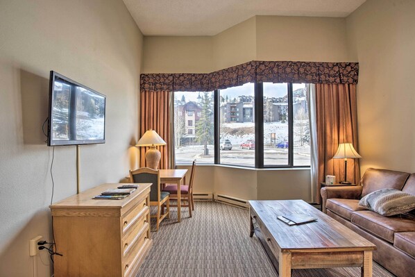 Apartment (0 Bedroom) | Interior