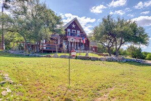 Interior - Pet-friendly Canyon Lake Cabin, 1 Mi to Water! (Canyon Lake)