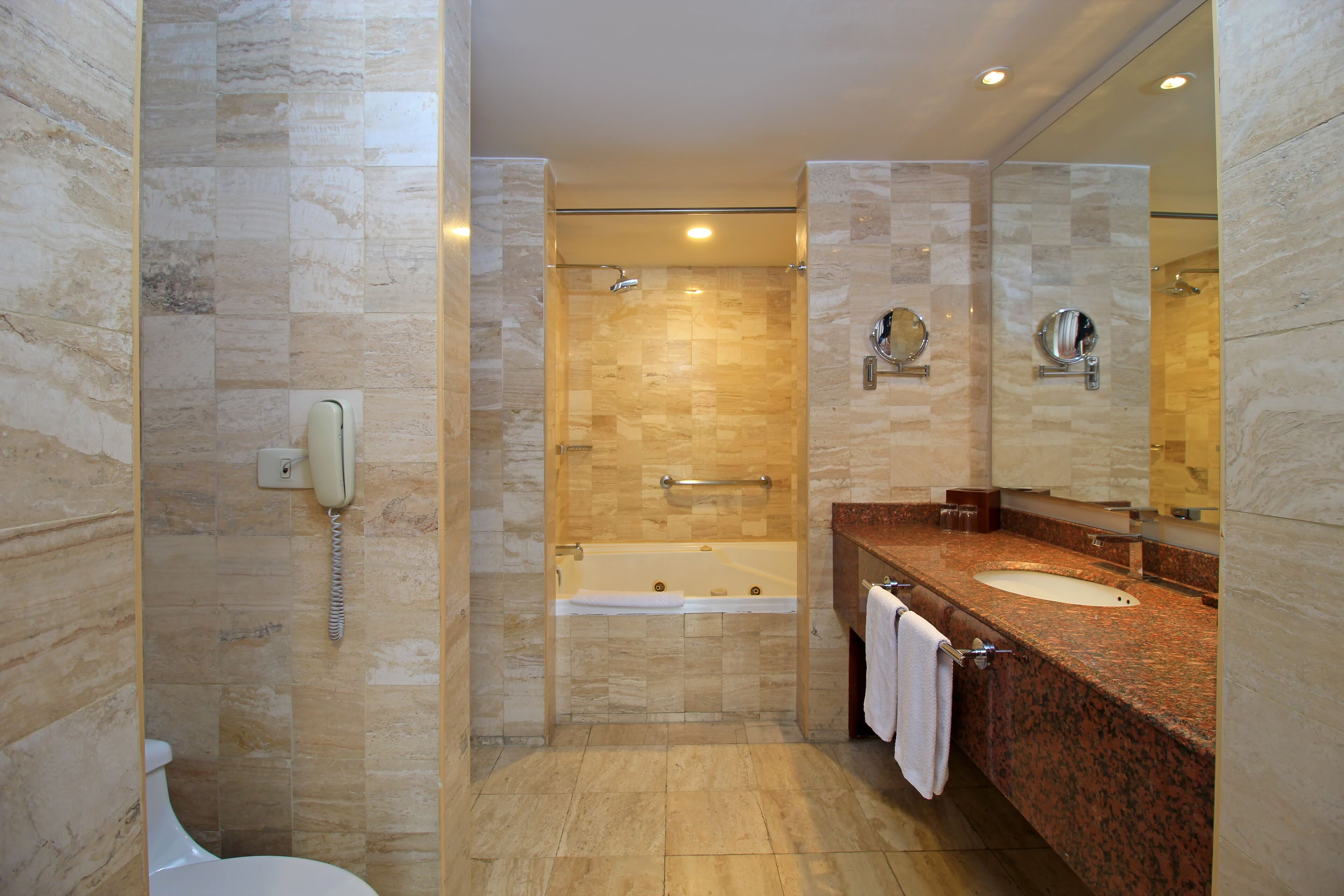 Foto - Windsor House Inn By Geh Suites