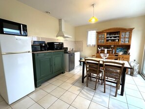 Microwave, oven, dishwasher