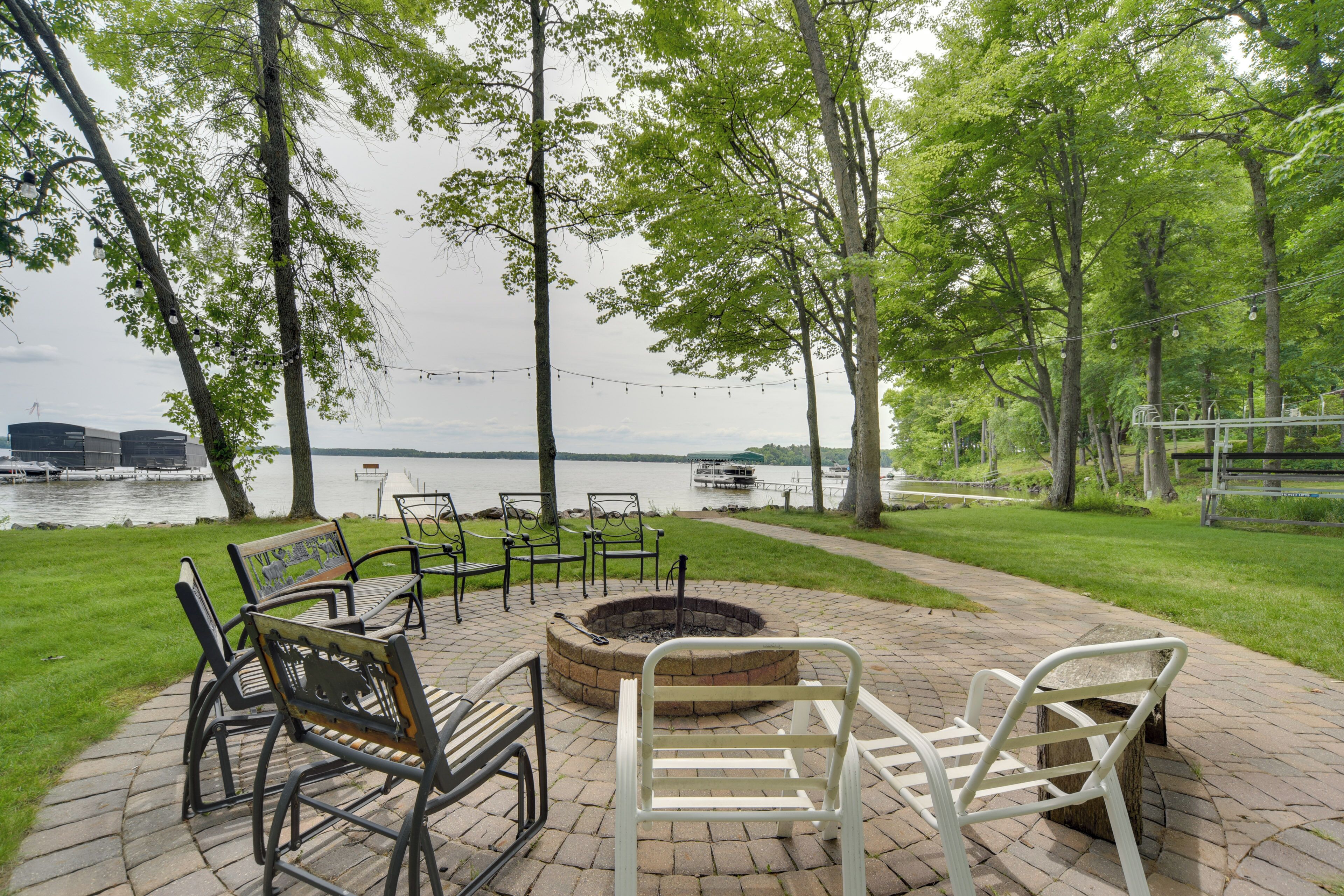 House (4 Bedrooms) | Front of property