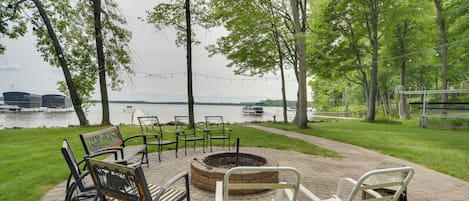 House (4 Bedrooms) | Front of property