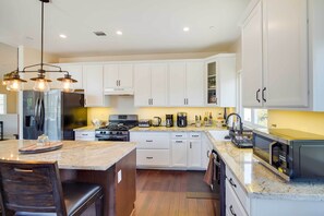 Nhà (4 Bedrooms) | Nội thất