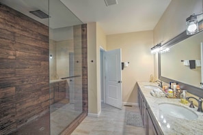 House (4 Bedrooms) | Interior - Lake Arrowhead Getaway With Decks + Game Room! (Lake Arrowhead)