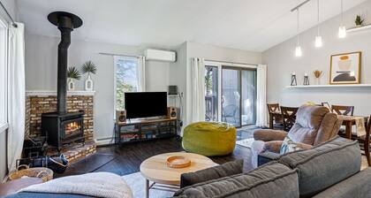 VT-Style Saltbox Designed Condo - Mill Run 5E