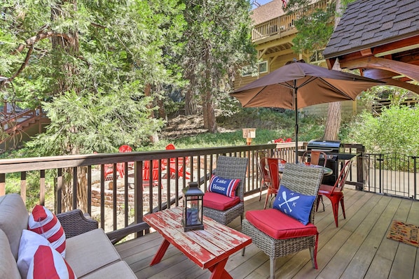 House (3 Bedrooms) | Interior - Steps to Lake: Cabin w/ Deck in Lake Arrowhead (Cedar Glen)
