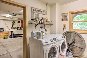 House (3 Bedrooms) | Interior - Steps to Lake: Cabin w/ Deck in Lake Arrowhead (Cedar Glen)