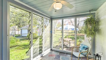 Cottage (2 Bedrooms) | Interior