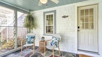 Cottage (2 Bedrooms) | Interior