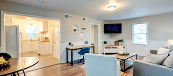 Cozy Ogden Cottage: 1 Mi to Downtown!