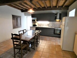 Microwave, dishwasher, highchair