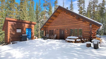 House (2 Bedrooms) | Exterior