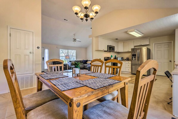 House (3 Bedrooms) | Interior - Sunshine State Escape: 3 Mi to Navarre Beach! (Navarre)