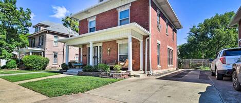 House (4 Bedrooms) | Front of property
