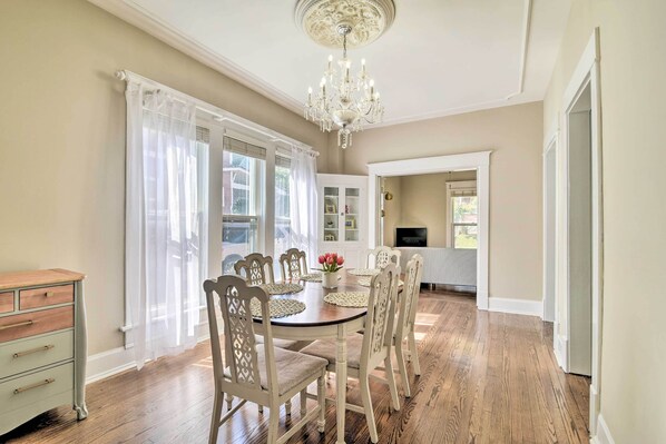 House (4 Bedrooms) | Interior