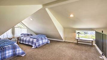 Cottage (2 Bedrooms) | Interior