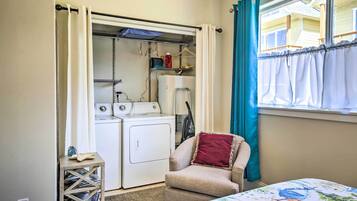 Cottage (2 Bedrooms) | Interior