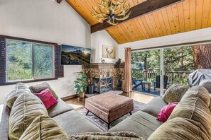 House (2 Bedrooms) | Interior