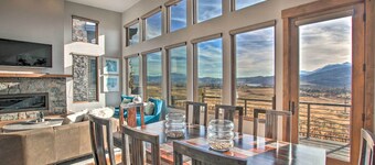 Modern Townhome w/ Mtn Views < 7 Mi to Ski Resorts