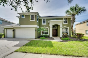 Interior - Spacious Kissimmee Family Home w/ Game Room & Pool (Kissimmee)