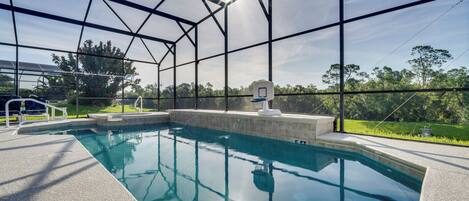 House (Multiple Bedrooms) | Front of property