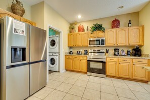 Interior - Spacious Kissimmee Family Home w/ Game Room & Pool (Kissimmee)