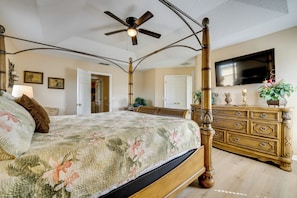 House (Multiple Bedrooms) | Interior - Spacious Kissimmee Family Home w/ Game Room & Pool (Kissimmee)