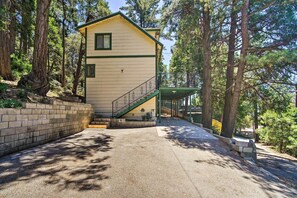 House (3 Bedrooms) | Interior - All-season Crestline Escape - 2 Mi to Lake! (Crestline)