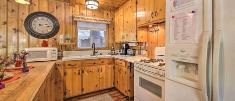 House (2 Bedrooms) | Interior