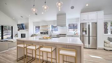 House (3 Bedrooms) | Front of property