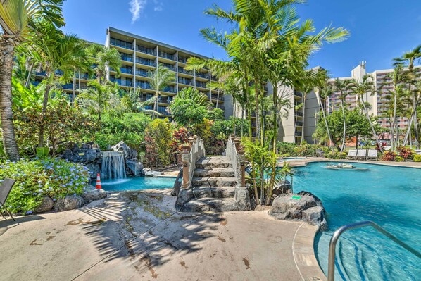 Interior - Cute Beachfront Condo w/ Lanai & Resort Pools (Kaanapali)