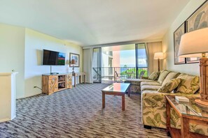 Apartment (1 Bedroom) | Interior - Cute Beachfront Condo w/ Lanai & Resort Pools (Kaanapali)