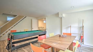 House (5 Bedrooms) | Interior