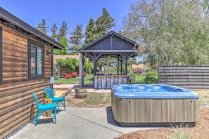 House (2 Bedrooms) | Interior - Stunning Wine Country Gem With Hot Tub + Patio! (Sonoma)