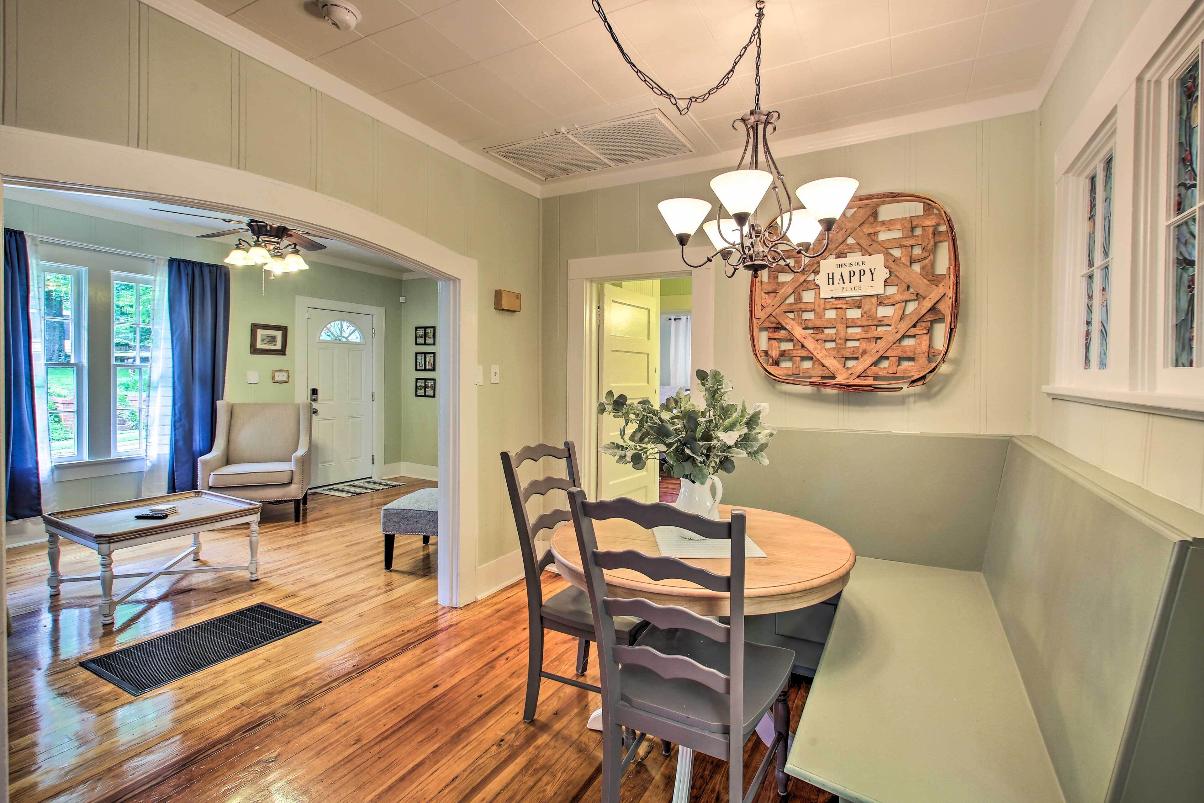 Cottage (2 Bedrooms) | Interior