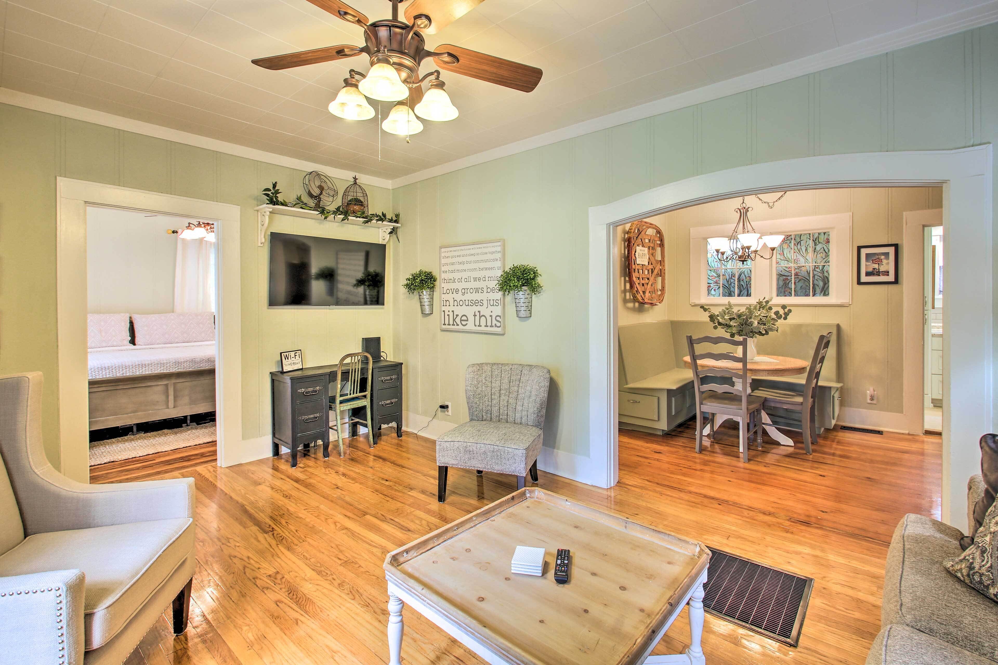 Cottage (2 Bedrooms) | Interior