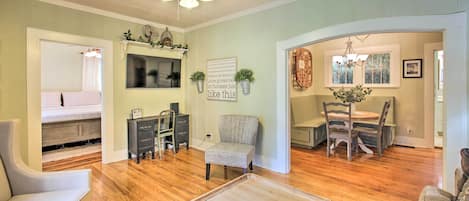 Cottage (2 Bedrooms) | Interior
