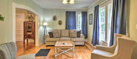 Cottage (2 Bedrooms) | Interior