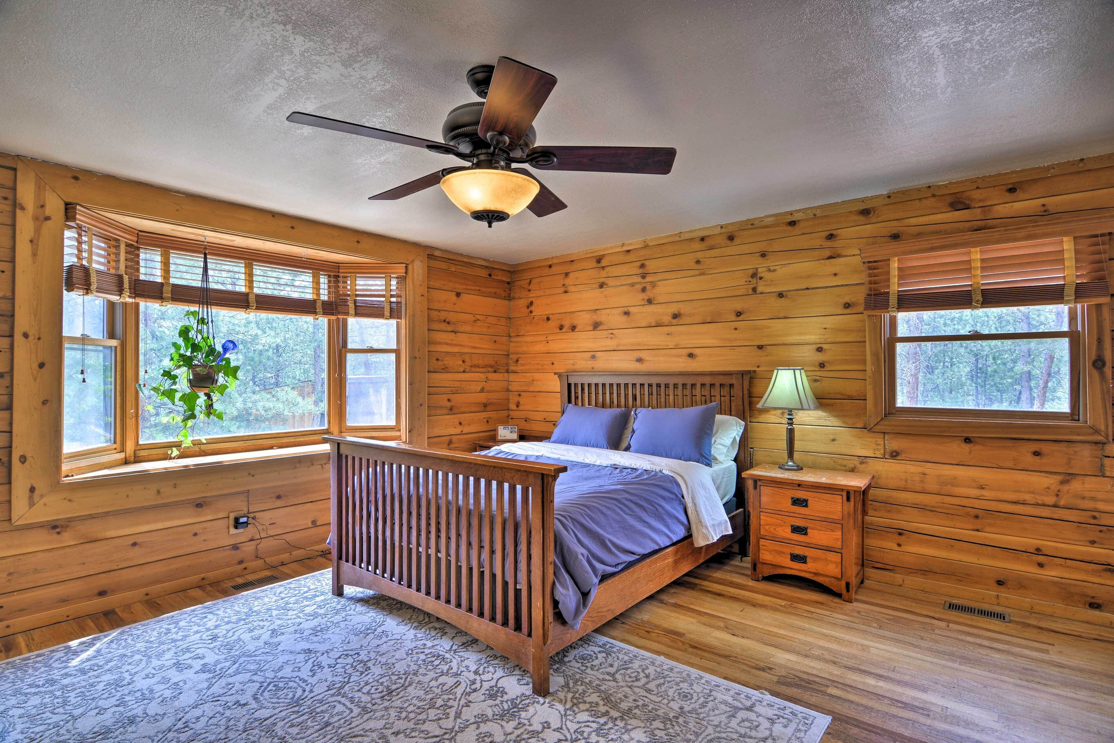 House (3 Bedrooms) | Interior