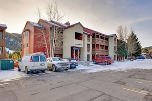 Apartment (2 Bedrooms) | Interior - Walk to Ski Lifts: Keystone Condo w/ Deck & Grill! (Keystone)