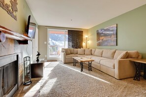 Interior - Walk to Ski Lifts: Keystone Condo w/ Deck & Grill! (Keystone)