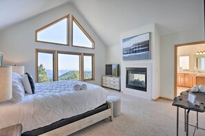 4 bedrooms, iron/ironing board, free cots/infant beds, bed sheets